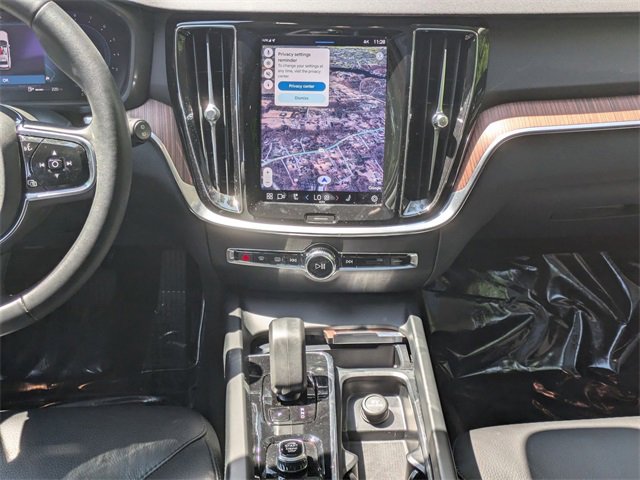 Certified 2024 Volvo V60 B5 Cross Country Plus image 17