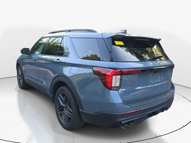 Used 2025 Ford Explorer ST RWD image 8