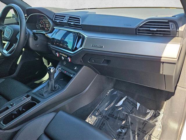 Certified 2025 Audi Q3 2.0T Premium w/ Convenience Package AWD/4WD image 21