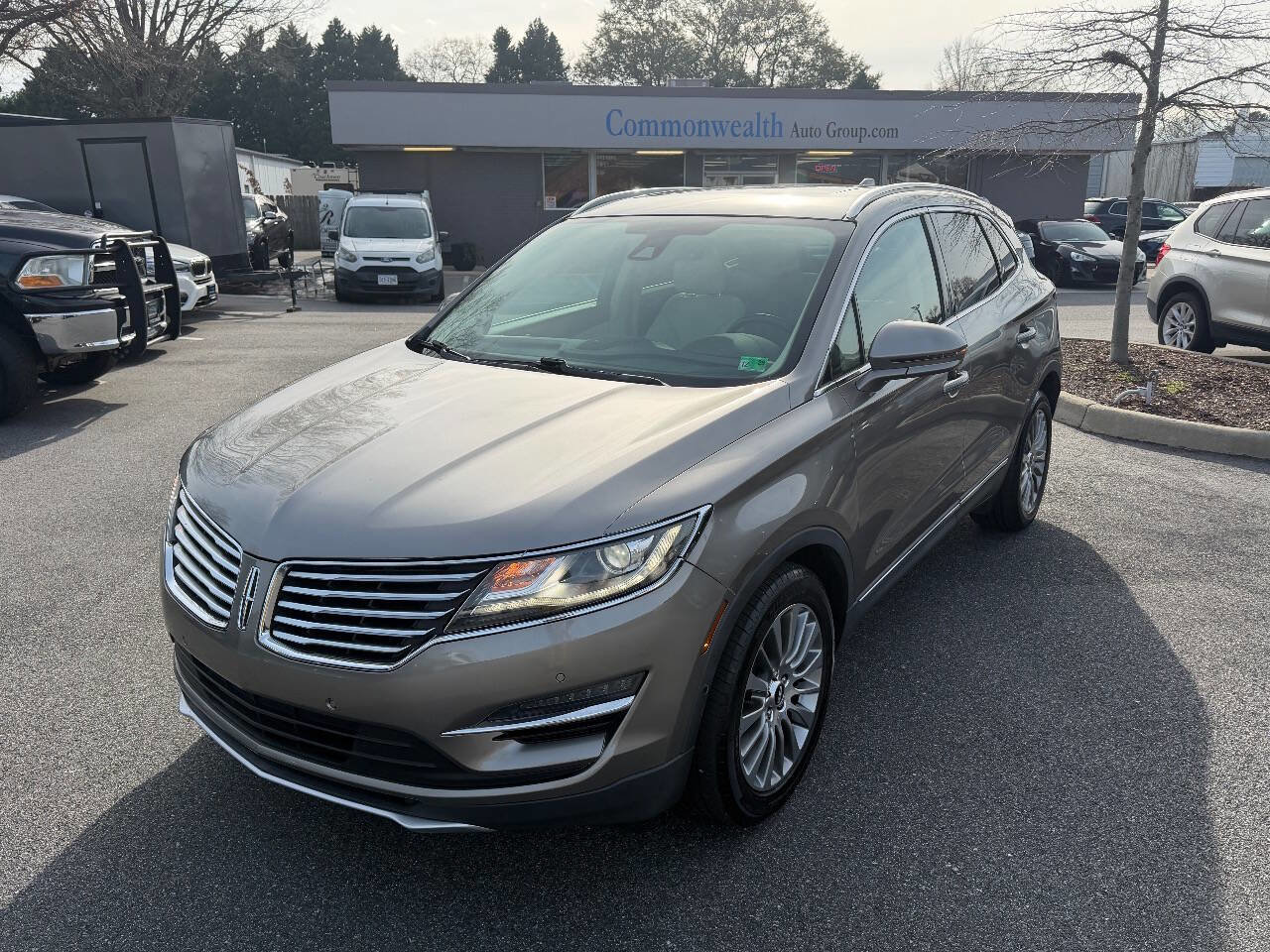 Used 2016 Lincoln MKC Reserve image 3