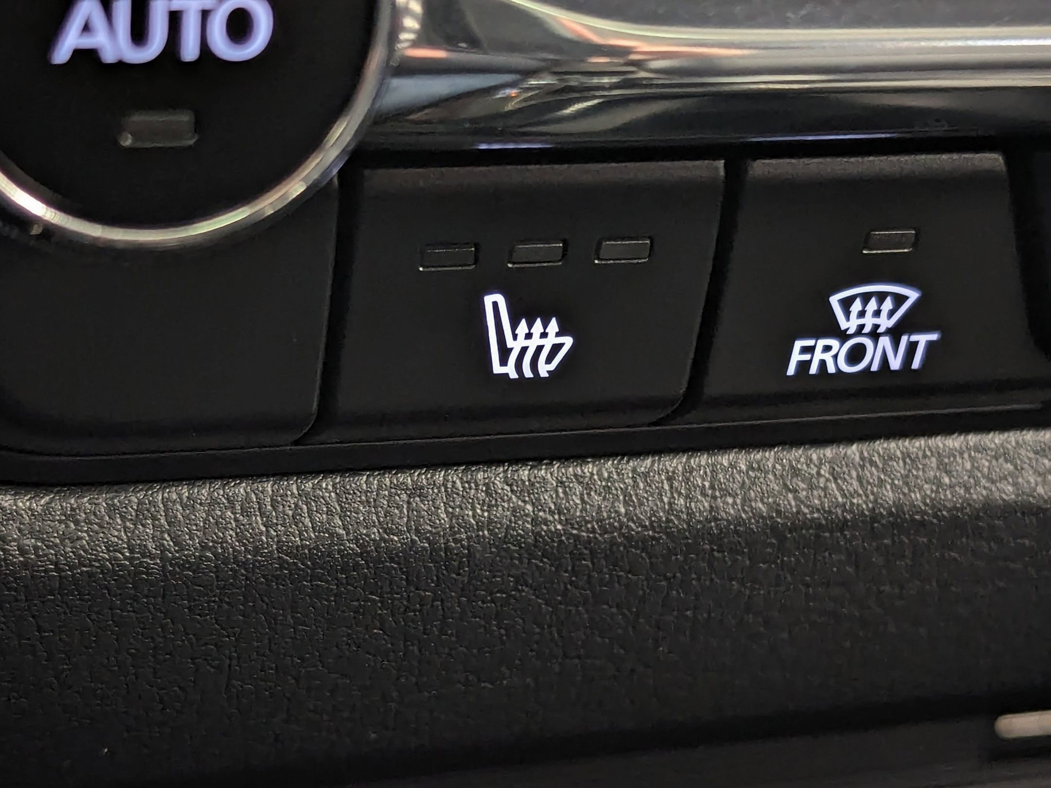 Used 2020 MAZDA CX-30 AWD w/ Premium Package image 28