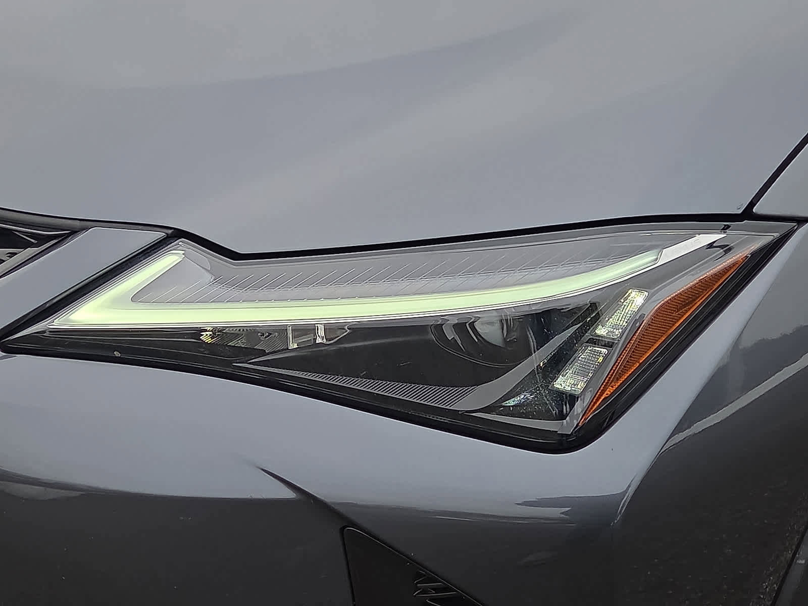 Used 2024 Lexus UX 250h F Sport image 10