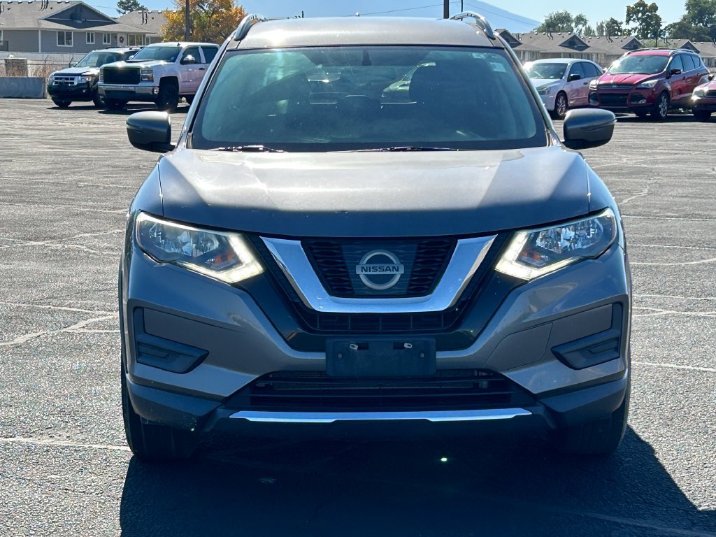 Used 2017 Nissan Rogue SV AWD/4WD image 8