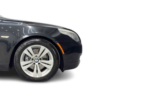 Used 2010 BMW 528i Sedan image 8