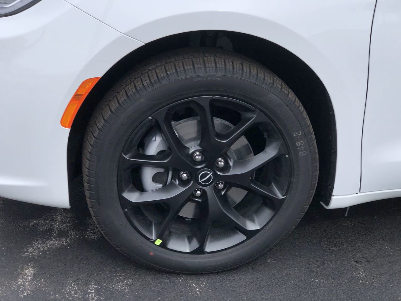 New 2026 Chrysler Pacifica Select image 10