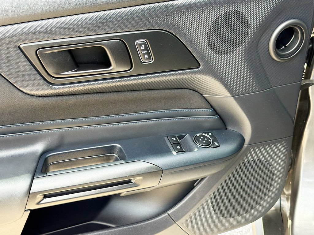Used 2024 Ford Mustang Dark Horse RWD image 19