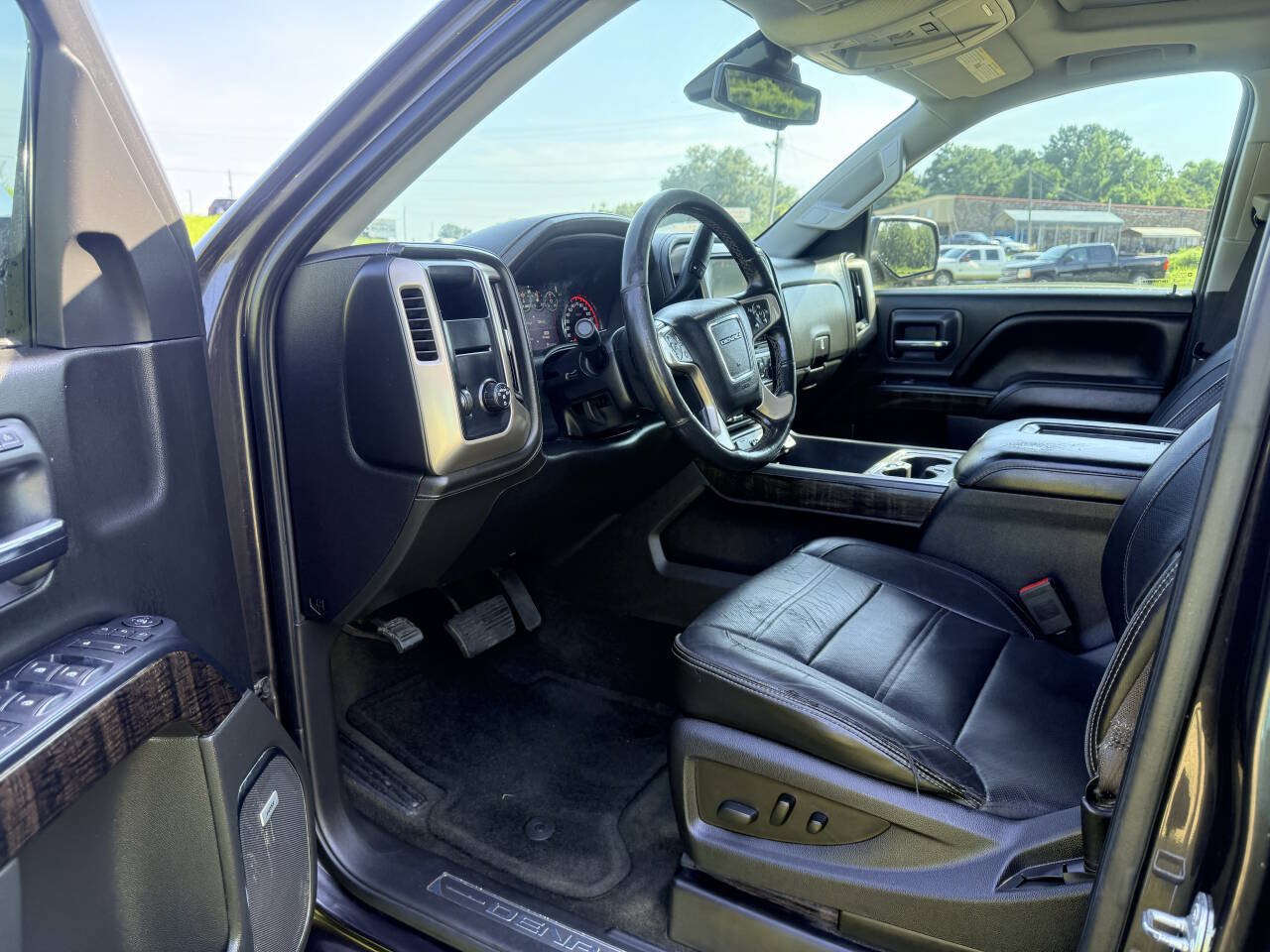 Used 2016 GMC Sierra 1500 Denali w/ Enhanced Driver Alert Package RWD image 14