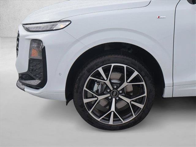 New 2026 Audi Q3 quattro 2.0T AWD/4WD image 10