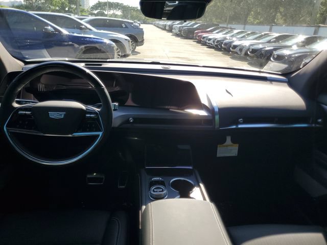 New 2027 Cadillac Vistiq Luxury AWD/4WD image 6