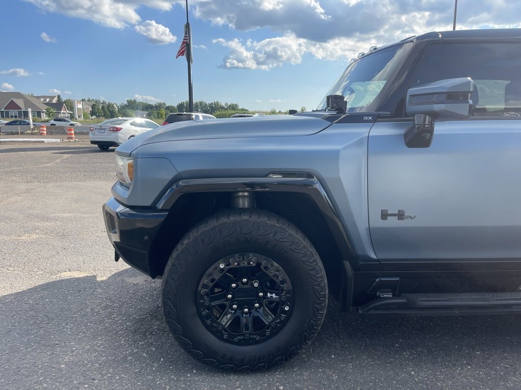 Used 2024 GMC Hummer EV 3X w/ Omega Edition image 11