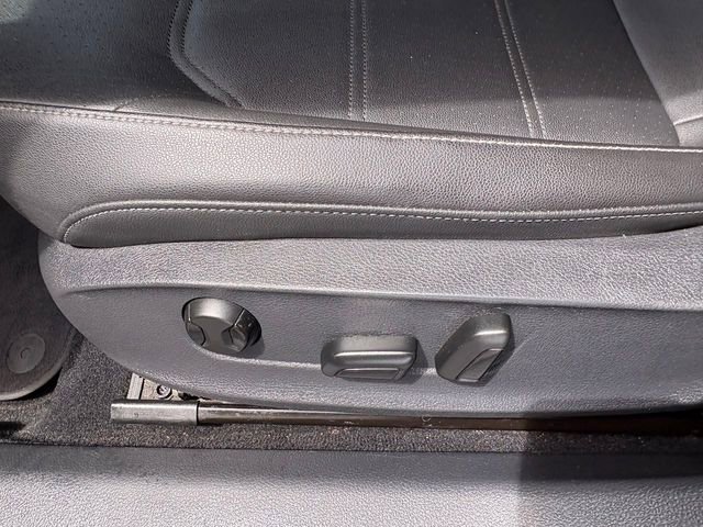 Used 2020 Volkswagen Passat 2.0T SE w/ Sunroof Package FWD image 23