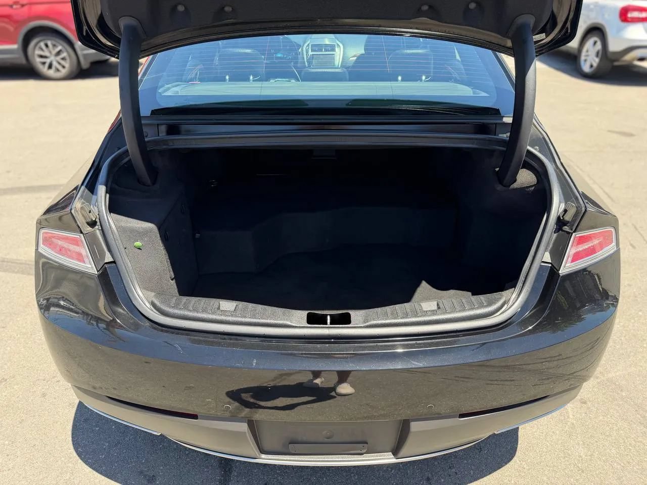Used 2017 Lincoln MKZ Reserve FWD image 32