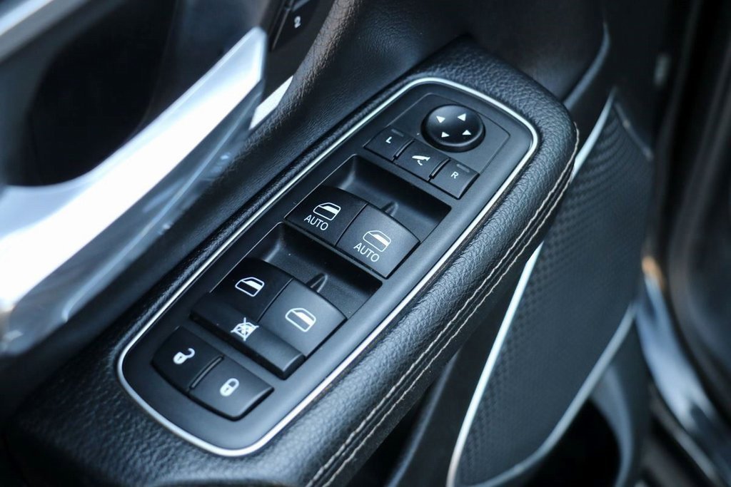 Used 2019 RAM 1500 Laramie image 17