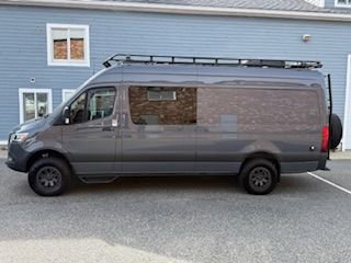 Used 2021 Mercedes-Benz Sprinter 2500 image 2