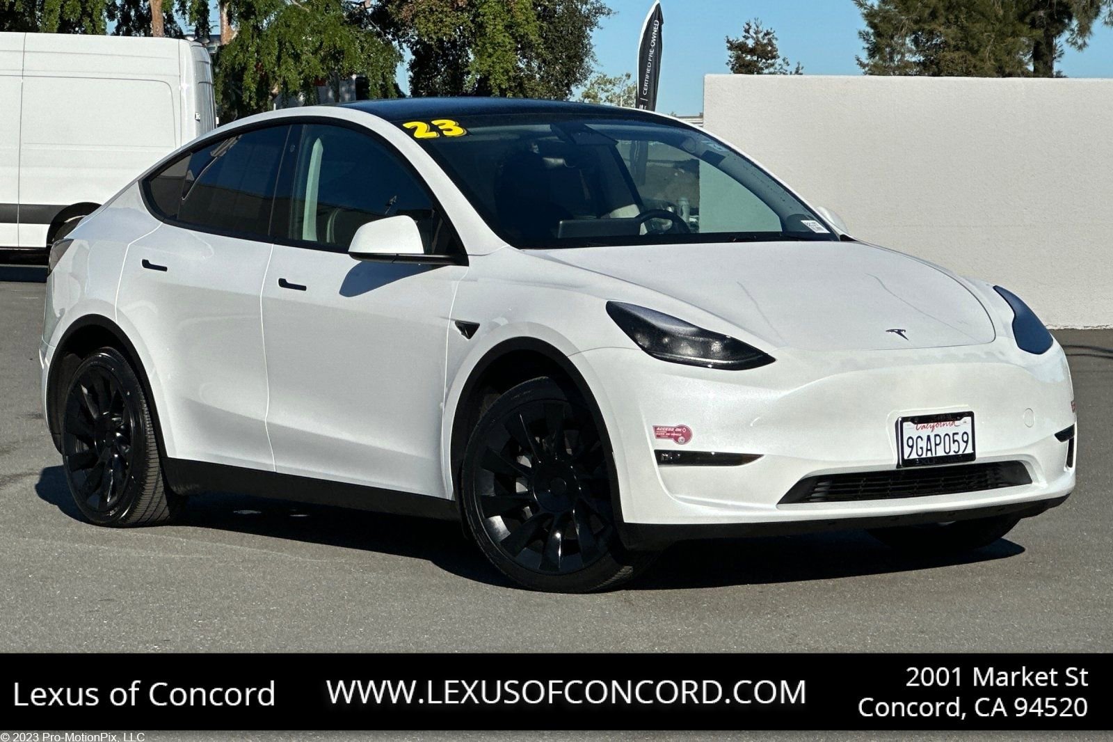 Used 2023 Tesla Model Y Long Range image 1