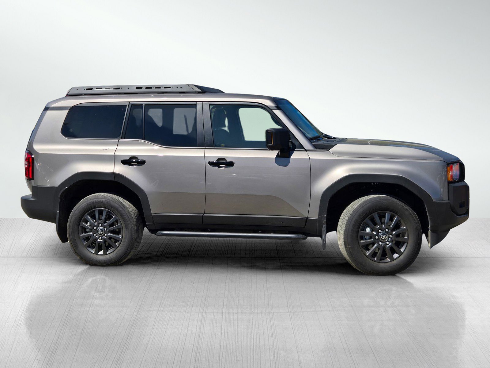 Used 2025 Toyota Land Cruiser image 3