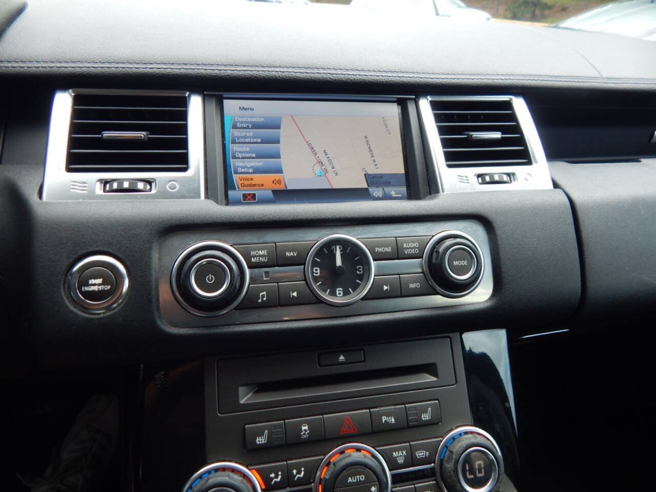 Used 2011 Land Rover Range Rover Sport HSE AWD/4WD image 11