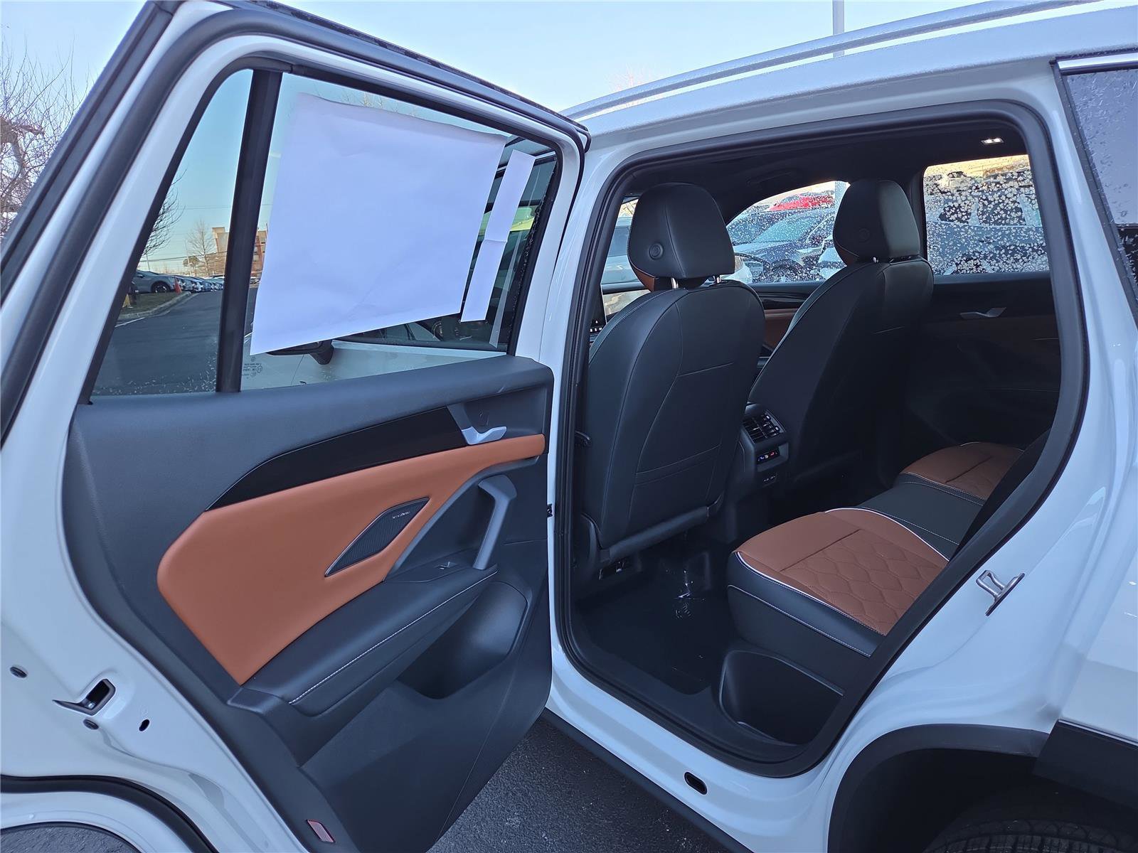 New 2026 Volkswagen Tiguan SEL R-Line image 23