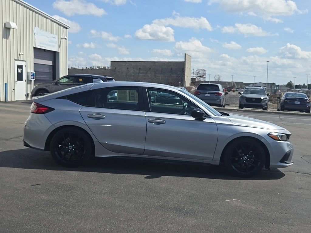Used 2022 Honda Civic Sport image 10