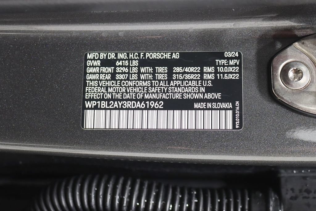 Used 2024 Porsche Cayenne S AWD/4WD image 41