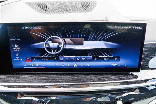 Used 2025 BMW X7 M60i AWD/4WD image 19