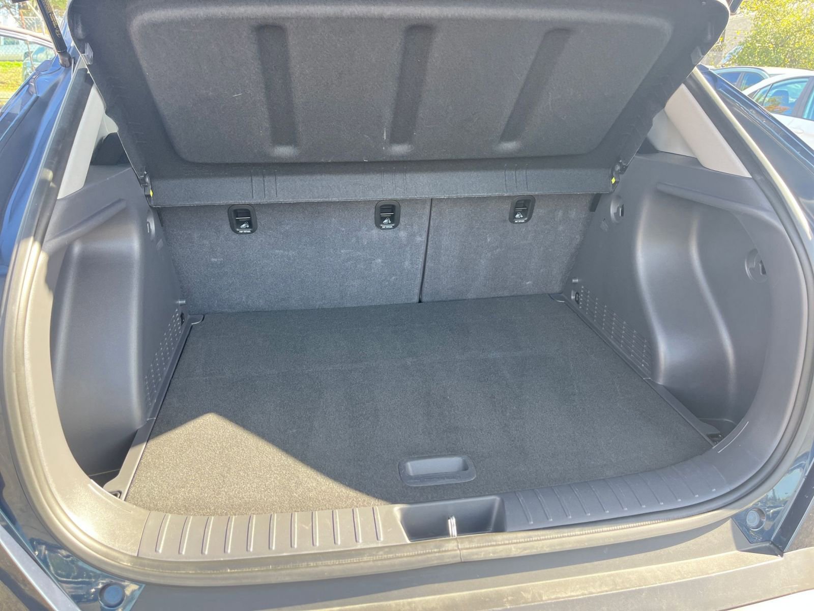 Used 2025 Hyundai Kona SEL image 31