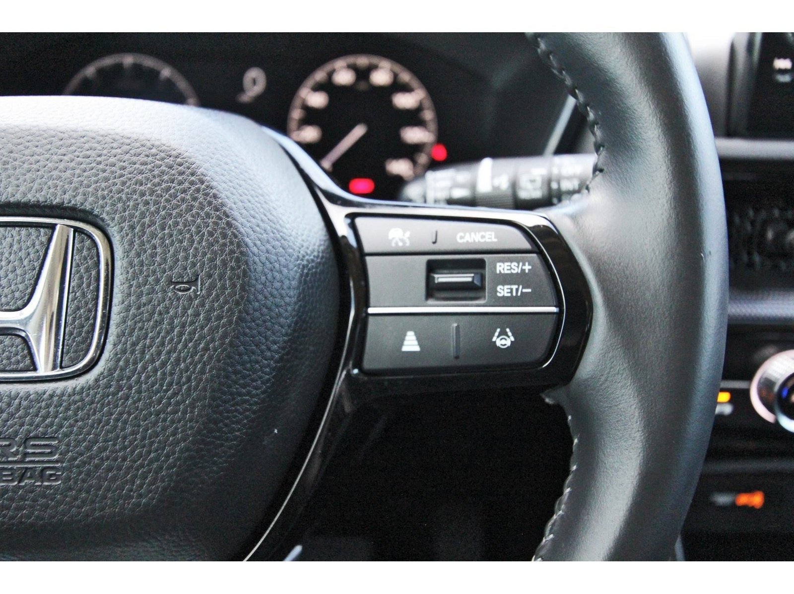 Used 2025 Honda CR-V EX-L image 17