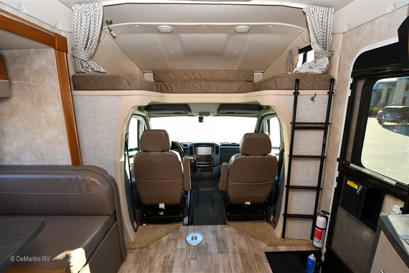 Used 2018 Mercedes-Benz Sprinter 3500 image 12