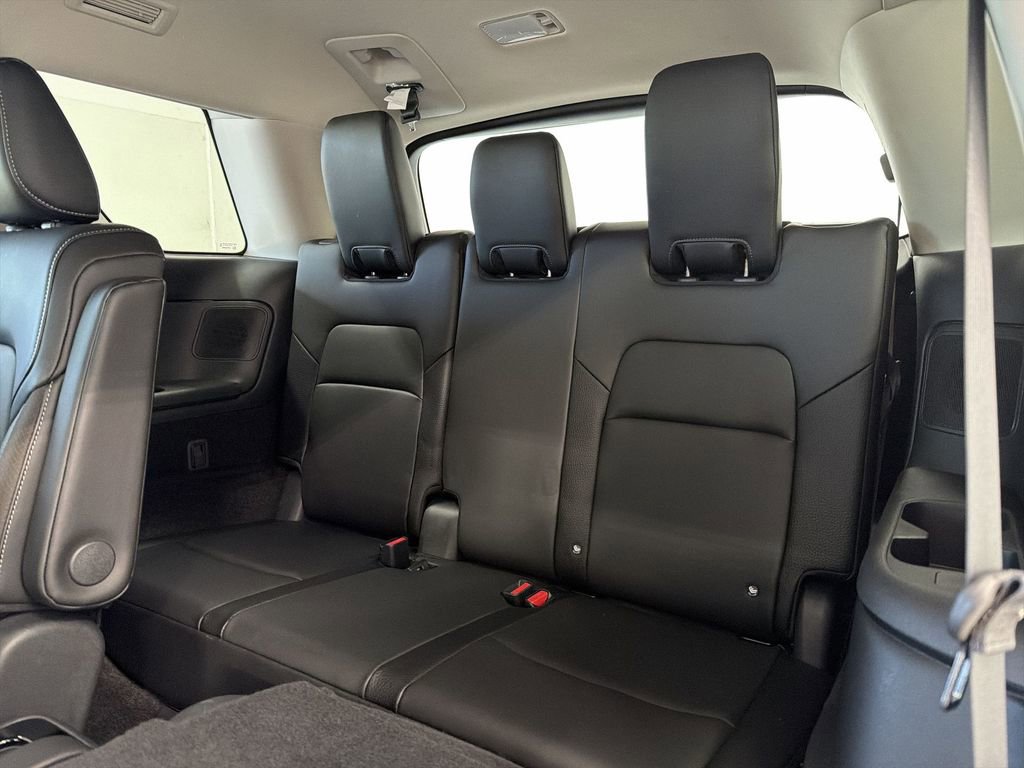 Certified 2025 Nissan Pathfinder SL w/ SL Premium Package FWD image 17