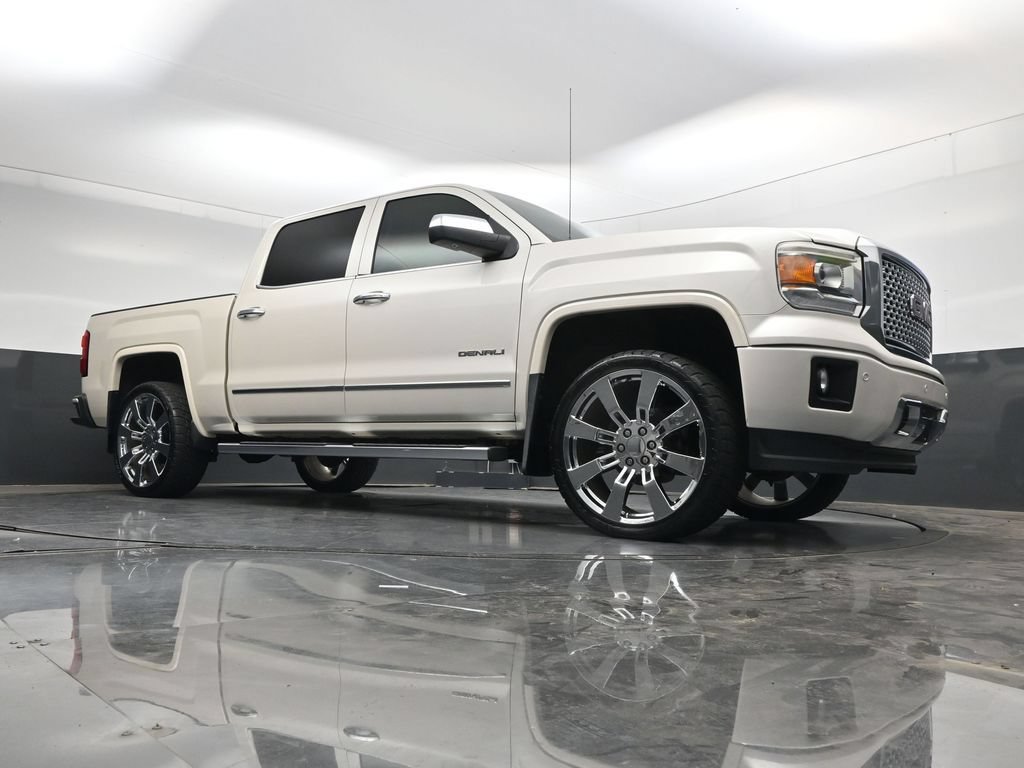 Used 2014 GMC Sierra 1500 Denali w/ Driver Alert Package AWD/4WD image 40
