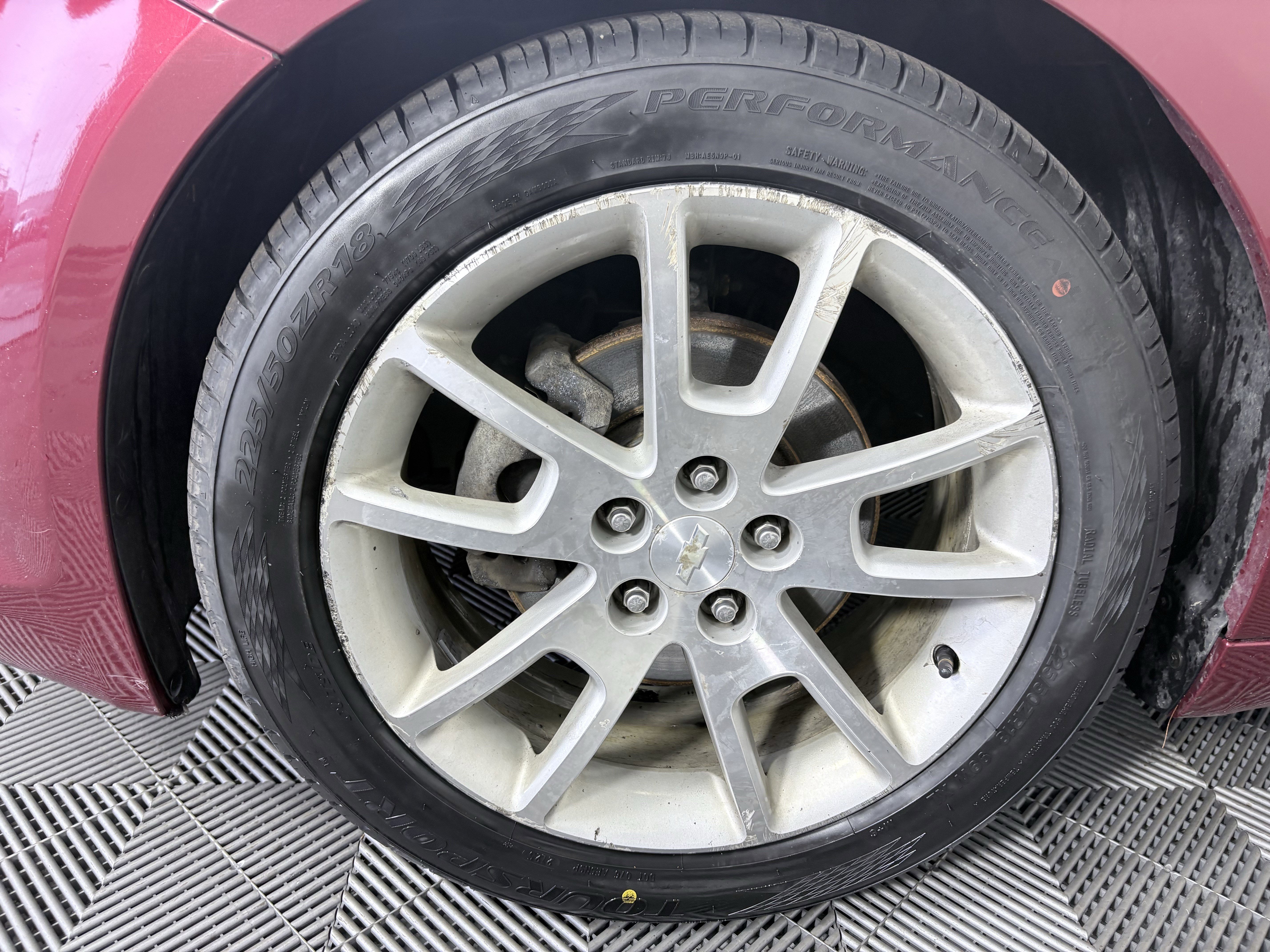 Used 2009 Chevrolet Malibu LTZ w/ Rear Power Package image 10