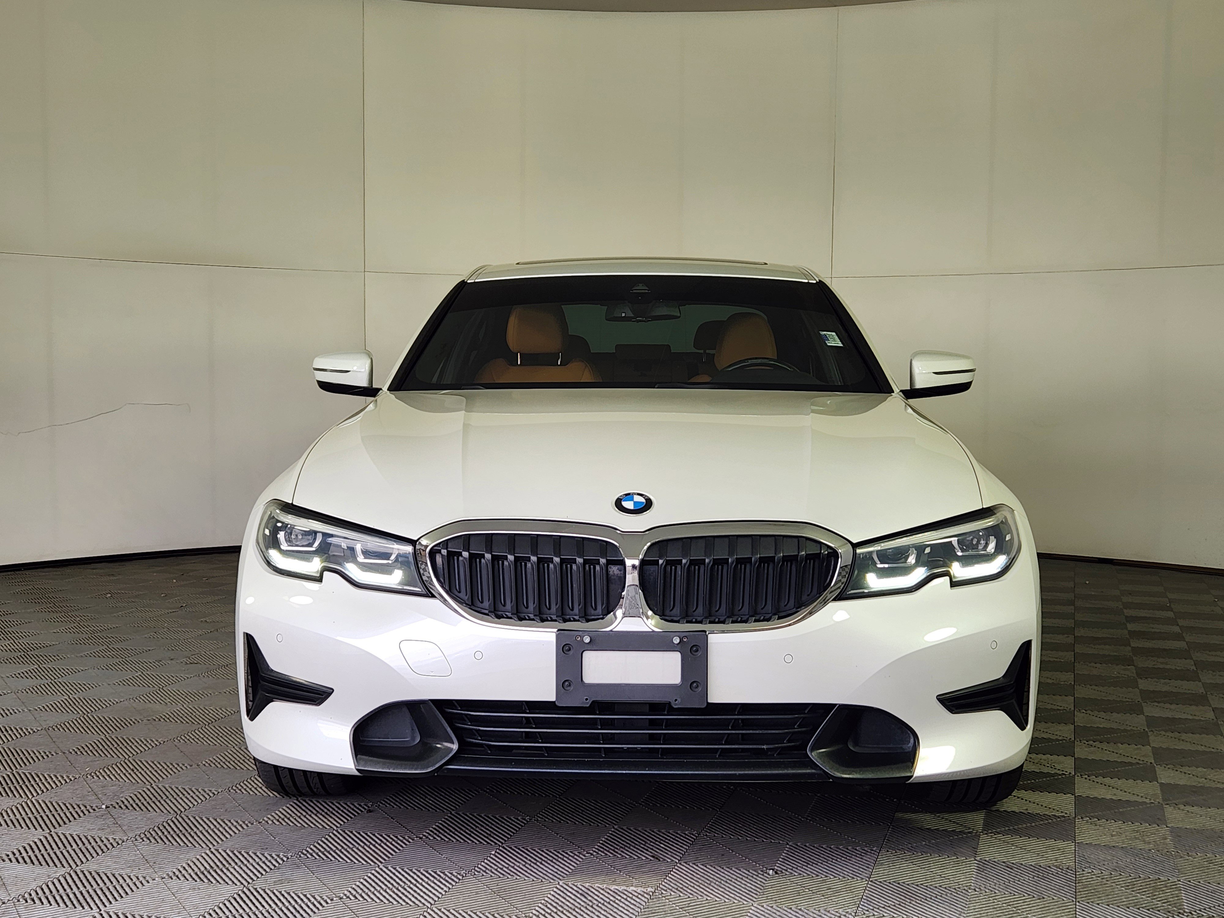 Used 2020 BMW 330i xDrive 330i xDrive w/ Convenience Package image 2