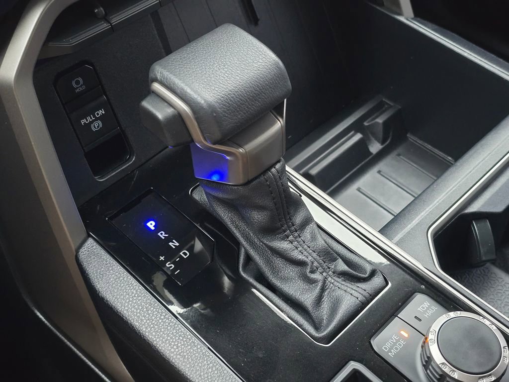 Used 2022 Toyota Tundra SR5 w/ SR5 Premium Package image 35