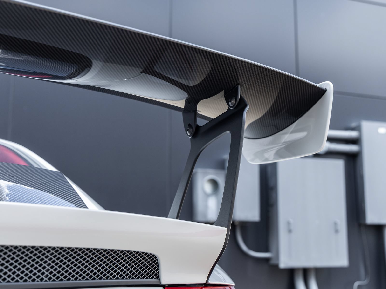 Certified 2019 Porsche 911 GT2 RS RWD image 18