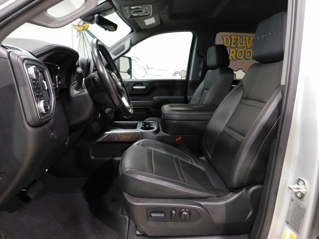 Used 2022 GMC Sierra 3500 Denali w/ Technology Package image 39