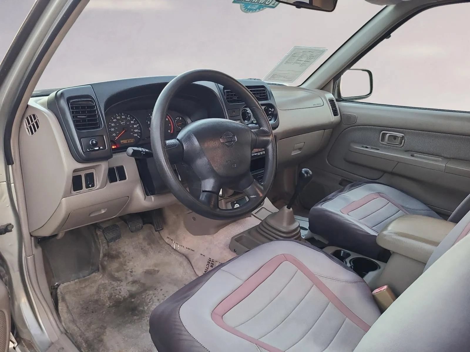 Used 2001 Nissan Frontier XE RWD image 15