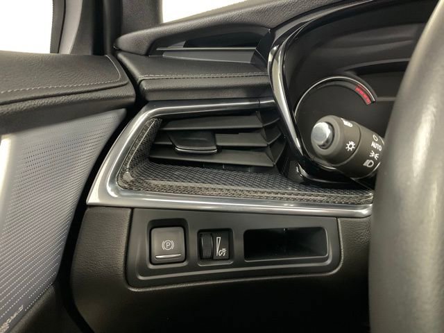 Certified 2025 Cadillac XT5 Sportv image 17