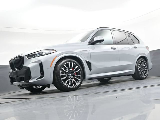 Used 2026 BMW X5 xDrive50e w/ Executive Package AWD/4WD image 38