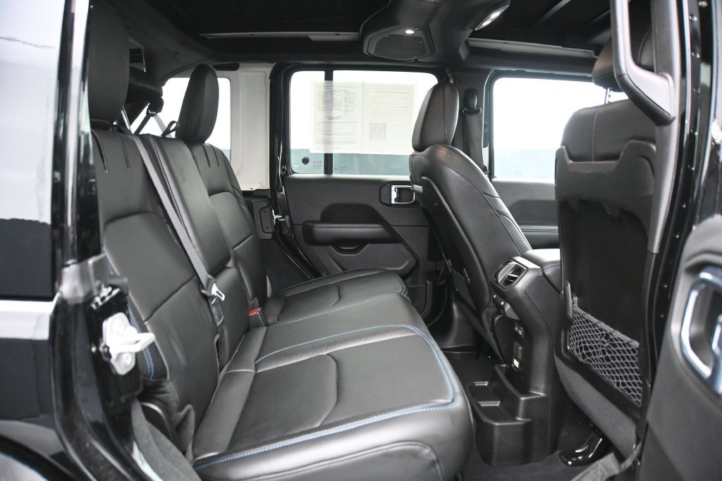 Used 2024 Jeep Wrangler High Altitude AWD/4WD image 14