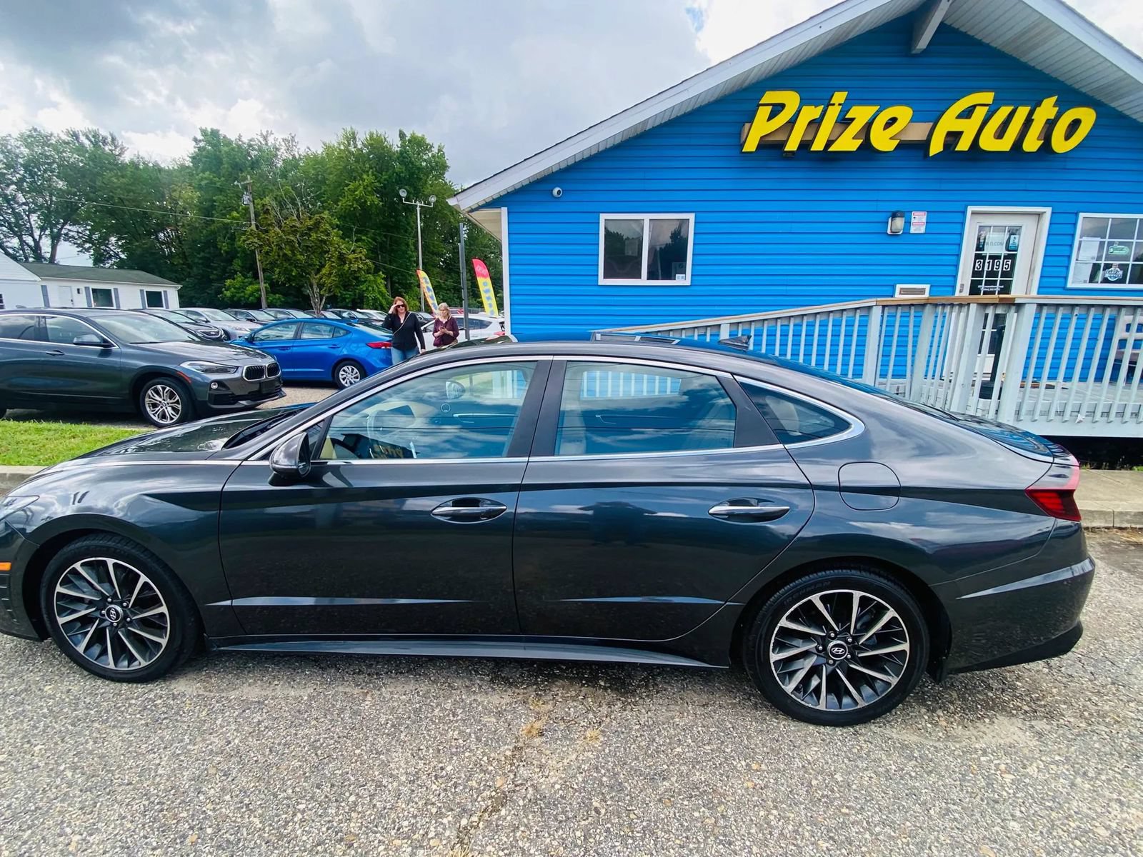 Used 2021 Hyundai Sonata Limited FWD image 3