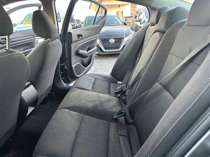 Used 2025 Nissan Altima 2.5 S image 40