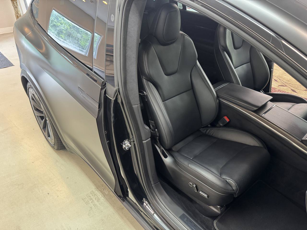 Used 2022 Tesla Model X AWD/4WD image 8