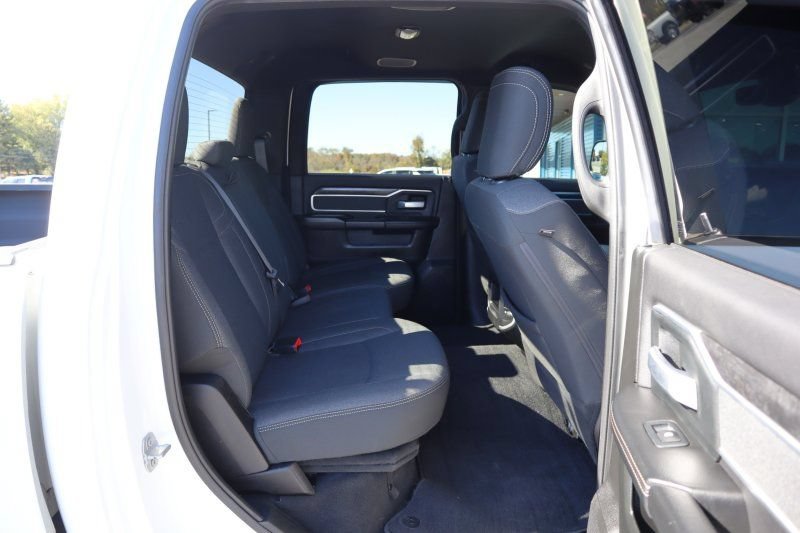 Used 2020 RAM 2500 Big Horn w/ Night Edition AWD/4WD image 18
