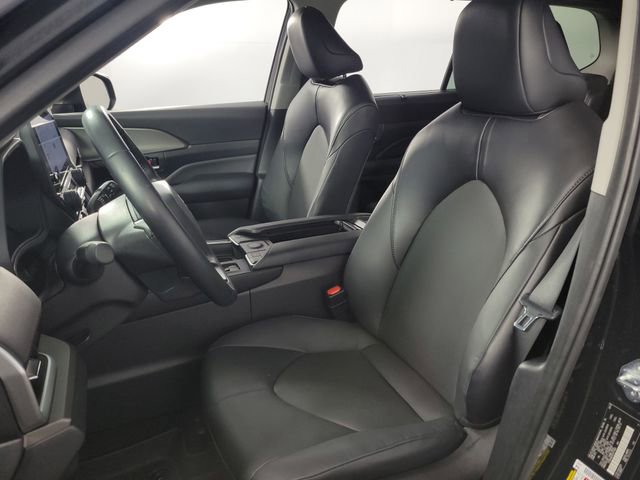 Used 2024 Toyota Grand Highlander XLE image 13