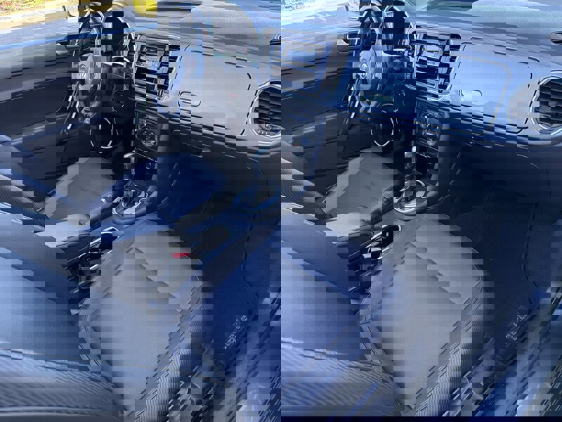 Used 2015 Volkswagen Beetle 1.8T image 12