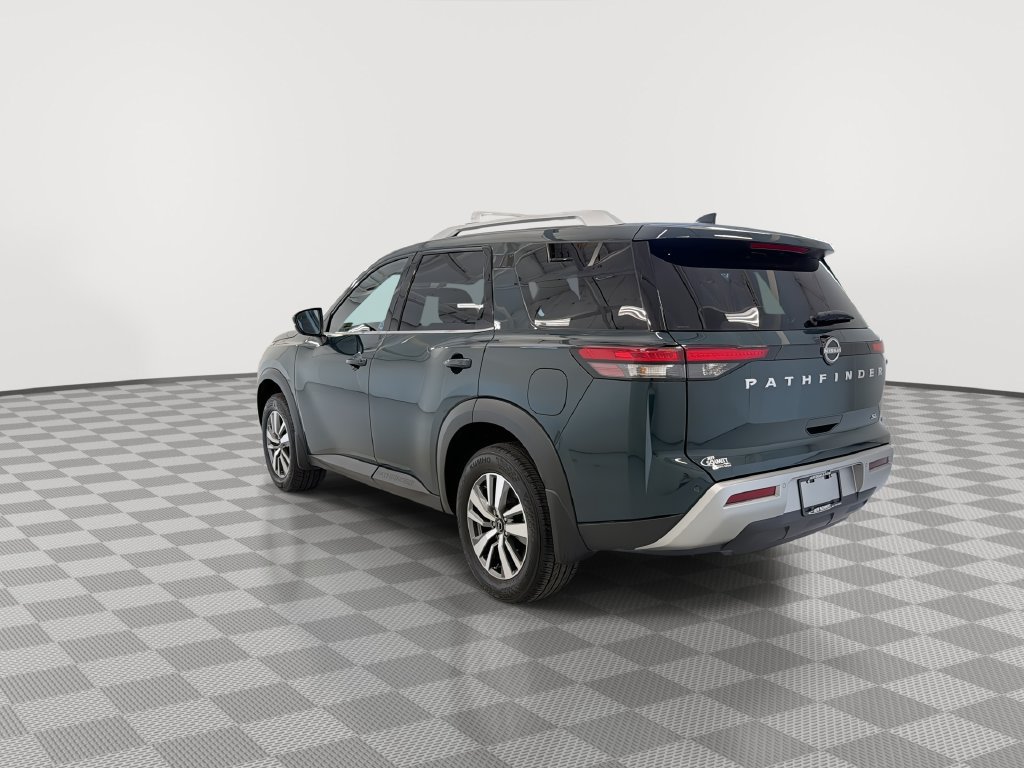 Certified 2025 Nissan Pathfinder SL FWD image 9