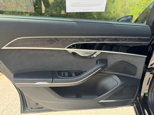 Used 2022 Audi A8 L 3.0T w/ Executive Package AWD/4WD image 12