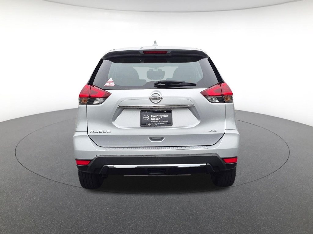 Used 2018 Nissan Rogue S AWD/4WD image 6