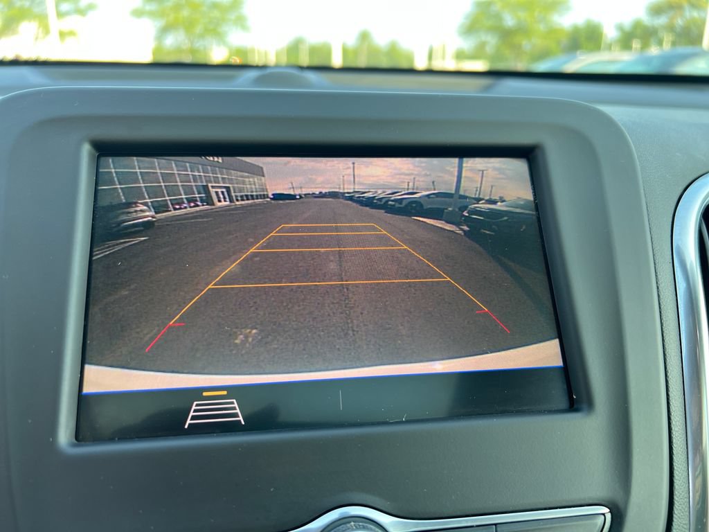 Used 2021 Chevrolet Equinox LT AWD/4WD image 18