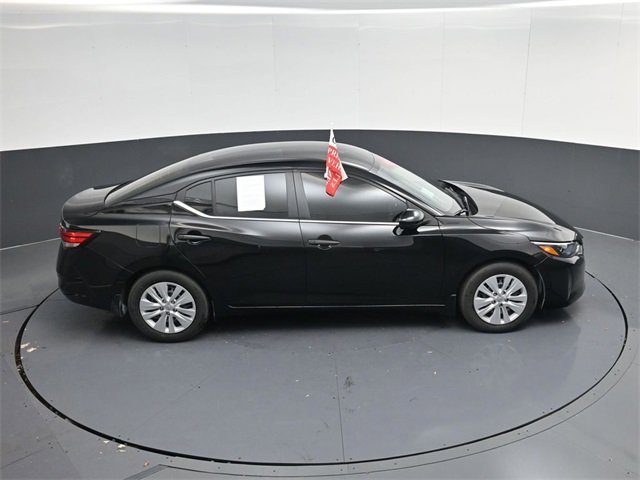 Used 2025 Nissan Sentra S image 40